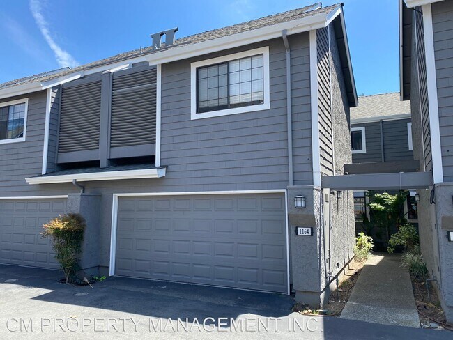 Building Photo - 3 br, 2.5 bath House - 1164 Capri Drive