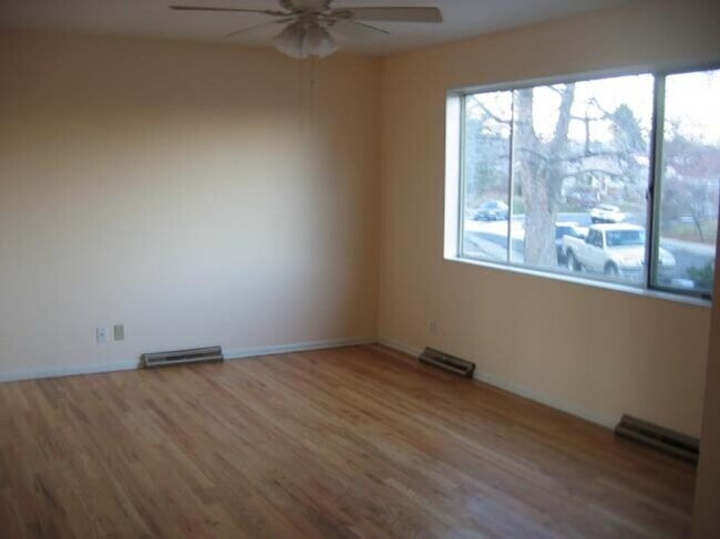 Foto del edificio - Large South Boulder Home For Rent in Marti...