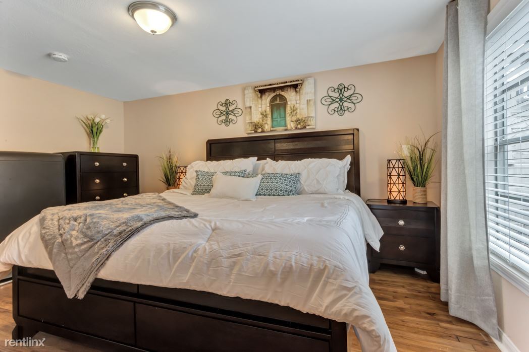 Foto principal - 1 br, 1 bath 4plex - 4808 Woodhead St Apt B