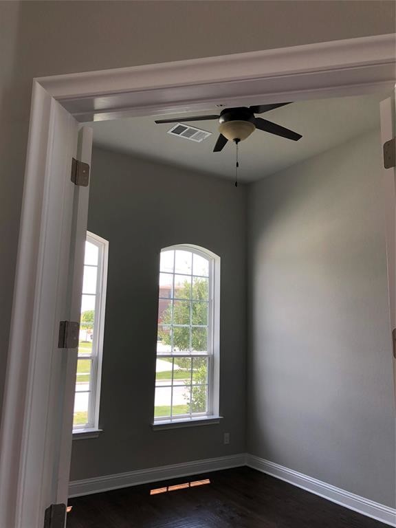 Foto del edificio - 6515 Titus Ln