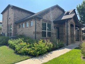 Building Photo - 7220 Wyoming Springs Dr