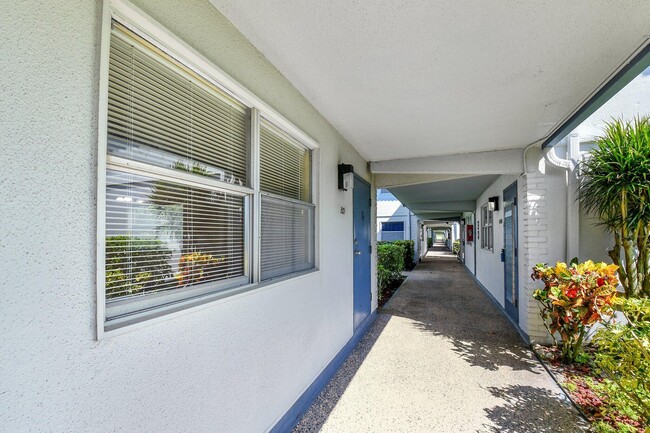 Building Photo - 119 Tuscany Ln