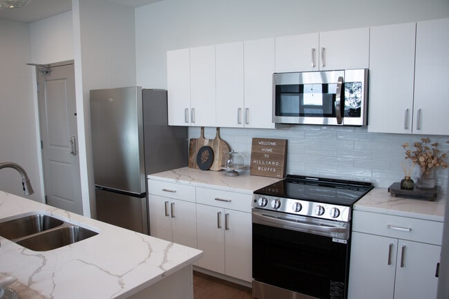 Building Photo - TERRA - Hilliard Bluffs