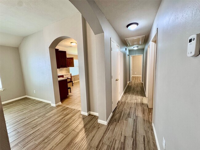 Foto del edificio - 7607 Legacy Pines Dr