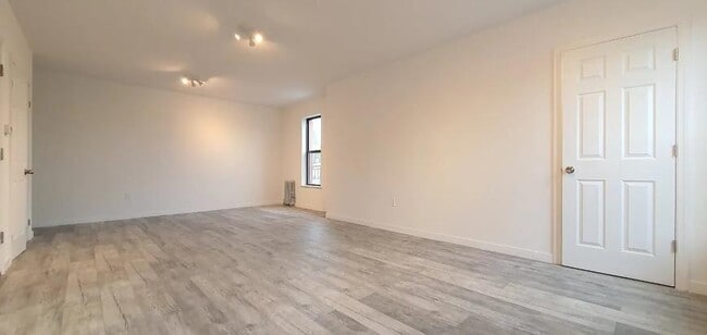 Building Photo - 1 bedroom in BROOKLYN NY 11211