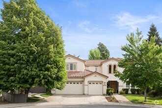 Building Photo - 2475 Minden Ct