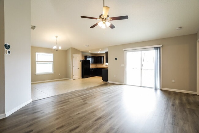 Foto del edificio - 3203 Hidden Meadows Ct