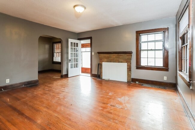 Building Photo - 3502 Lansing Ave