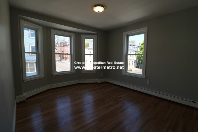 Foto del edificio - 535 E 8th St