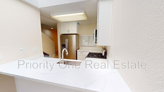 Building Photo - 3056 Rue D’Orleans