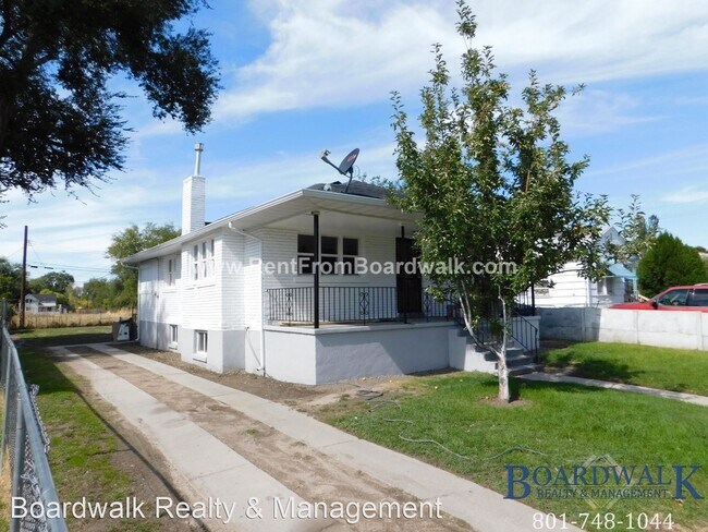 Building Photo - 3 br, 2 bath House - 924 N Concord St