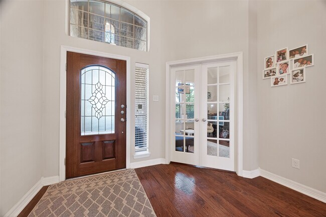 Foto del edificio - 4311 Red Oak Grove Ct