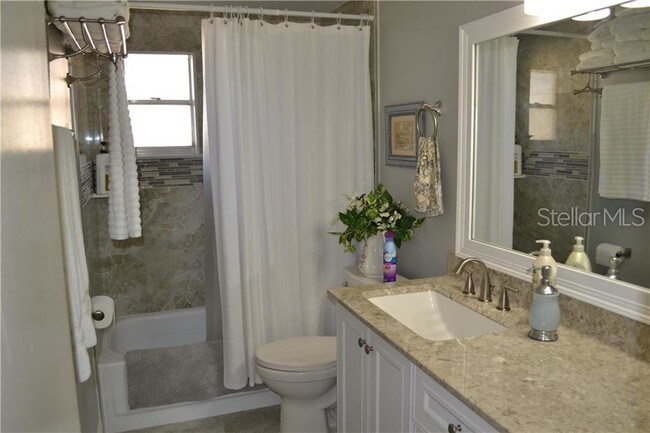 Foto del edificio - 921 Gainesway Dr
