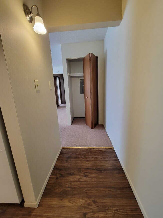 Foto del edificio - 1327 Southwestern Dr