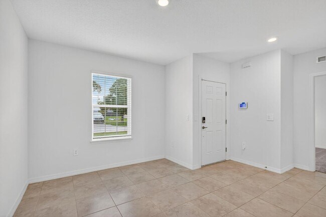 Foto del edificio - 657 NE Horizon Ln