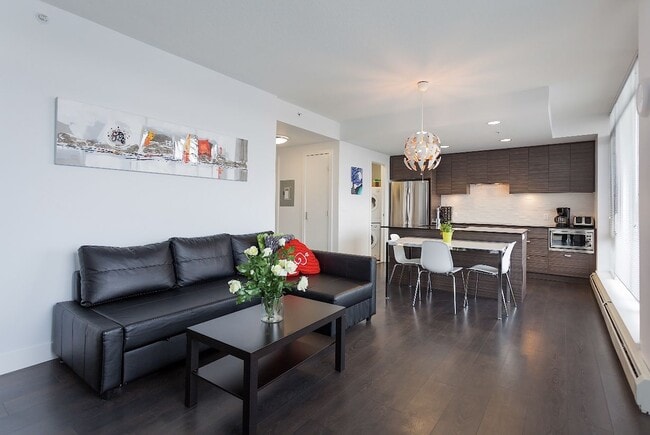 Building Photo - 1500-1500 7 St SW