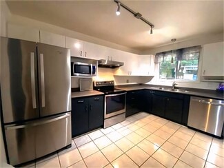 Building Photo - 4549 Hammond Bay Rd