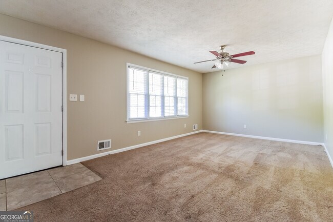 Building Photo - 2137 Baden Ct