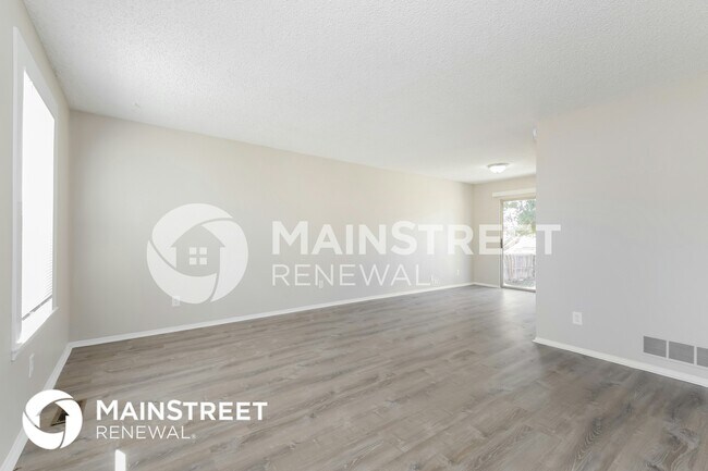 Foto del edificio - 9661 Adams St