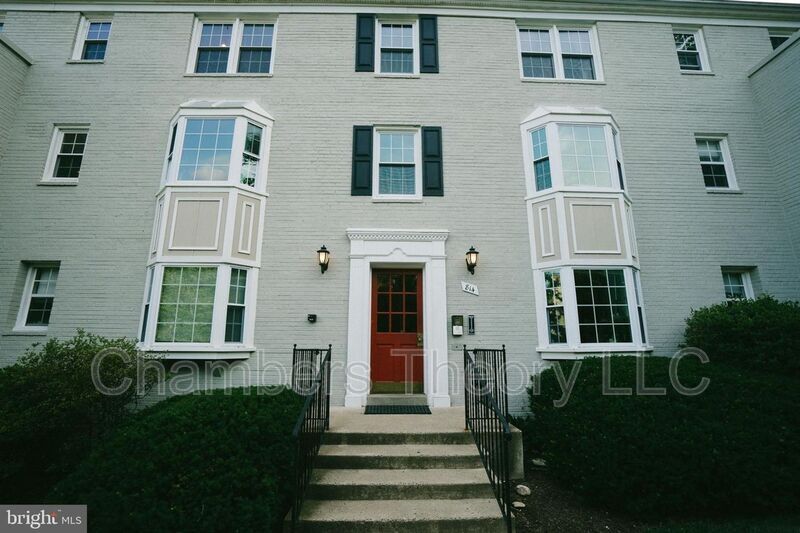 Primary Photo - 814 S Arlington Mill Dr