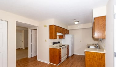 Building Photo - 429 Garden City Dr