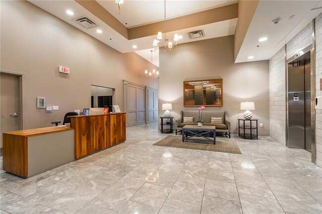 Foto del edificio - 1100 Howell Mill Rd NW