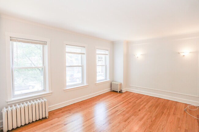 Foto del edificio - 6414 N Newgard Ave