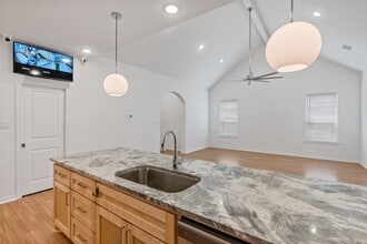 Building Photo - 3533 Leesburg Path