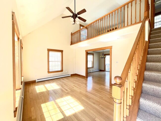 Building Photo - 9 Sergeant Ln