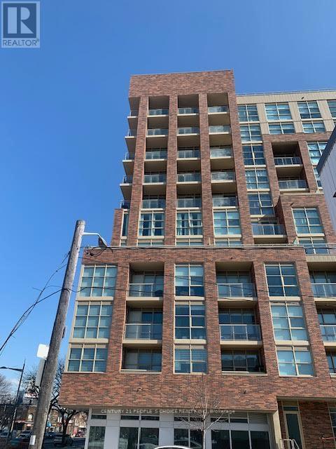 Photo du bâtiment - 1787 St Clair Ave W