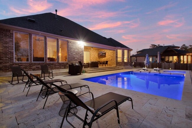 Building Photo - 34114 Willow Bluff Ln