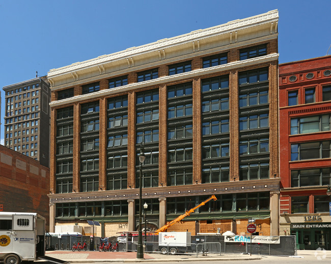 The Farwell Apartments Detroit, MI