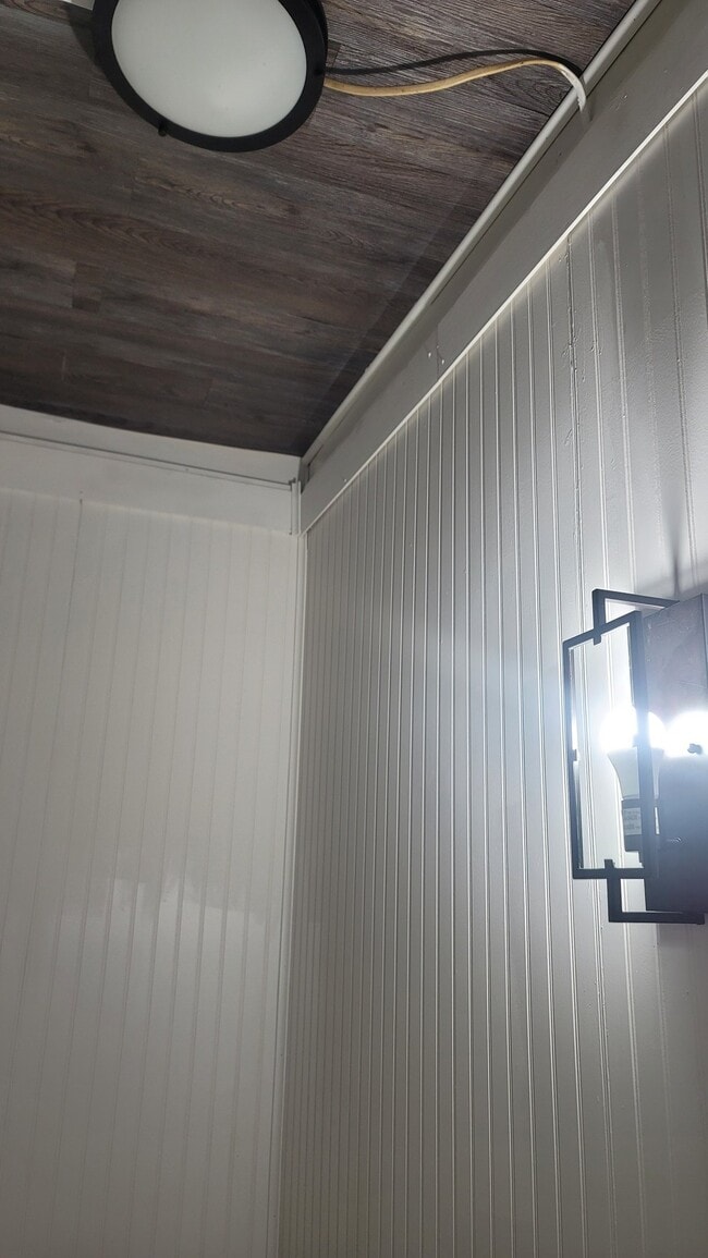 Building Photo - 8522 Tedburn Dr