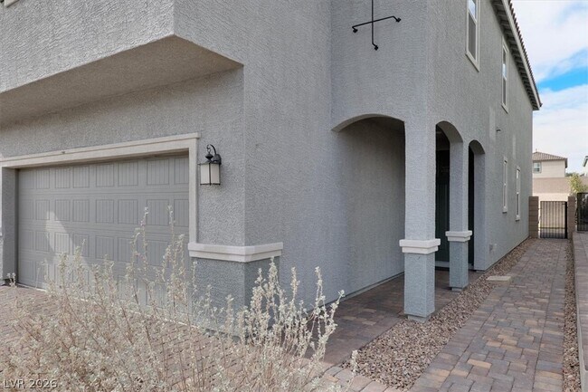 Foto del edificio - 3451 Jade Flower St