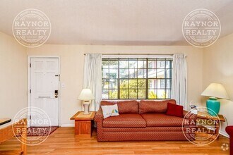 Building Photo - 807 W Trinity Ave