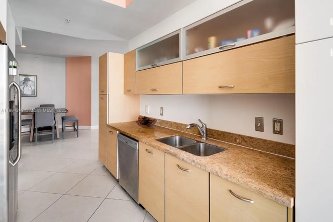 Foto del edificio - 2275 Biscayne Blvd