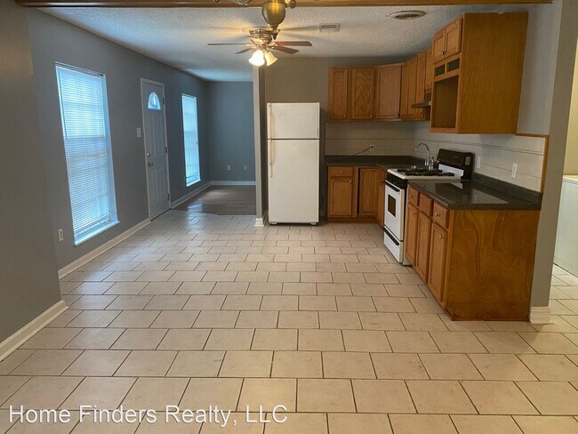 Building Photo - 3 br, 1.5 bath House - 11673 Auburn Dr.
