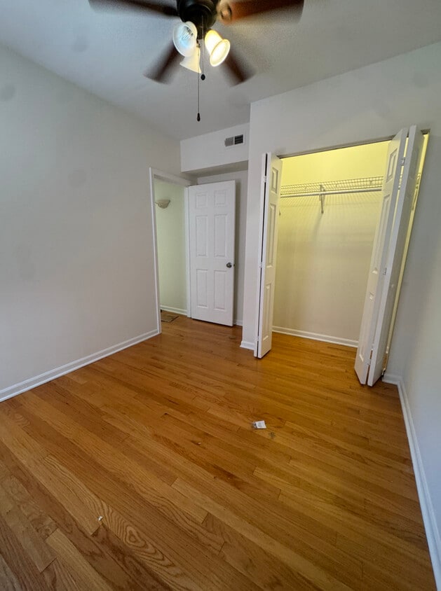Building Photo - 3506 N Lawndale Ave