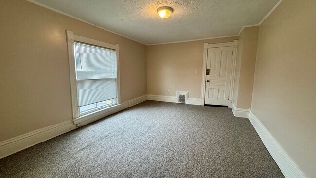 Foto del edificio - 324 Prospect Ave NE