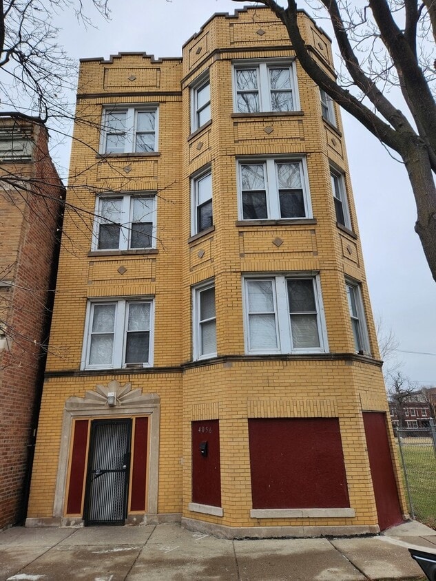 Primary Photo - 4056 W Van Buren St