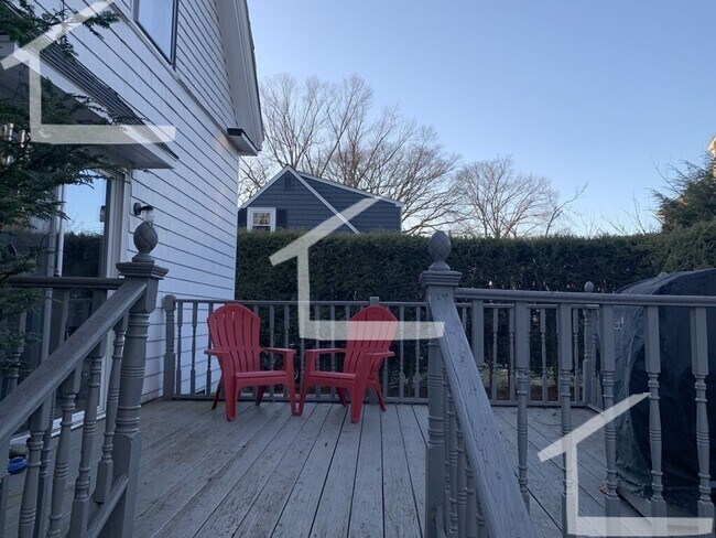 Building Photo - Single family in Newton