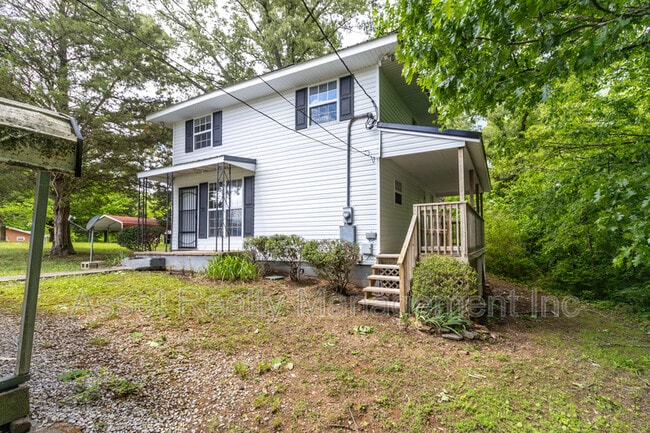 Building Photo - 513 Benton Cir