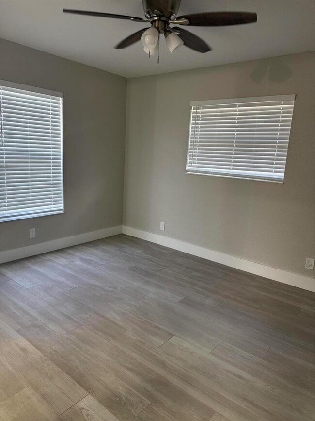 Building Photo - 2225 Raleigh St