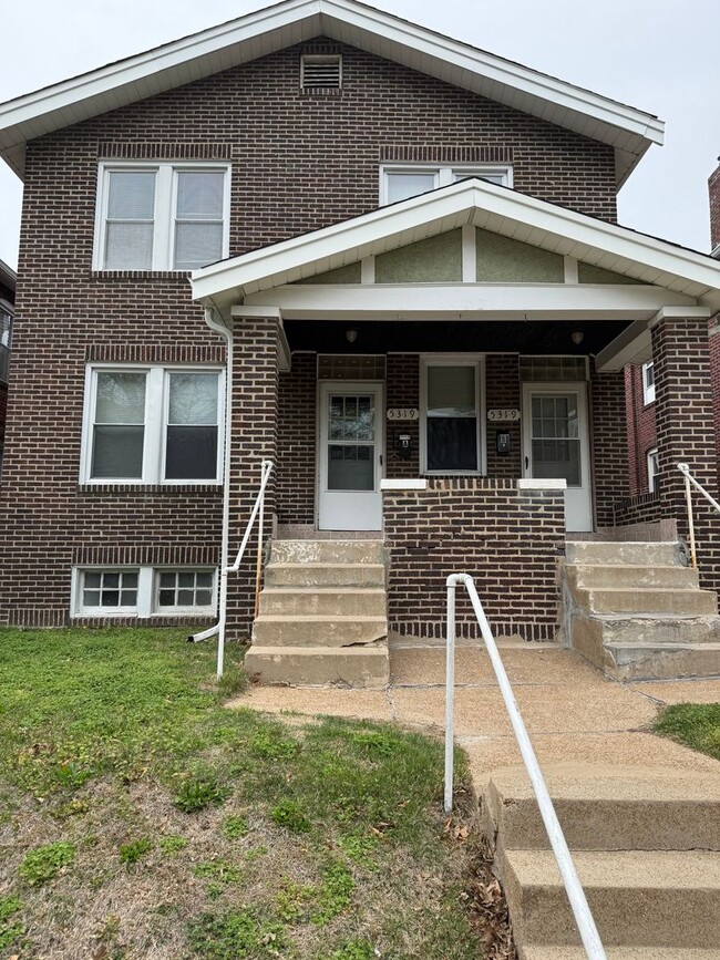 Building Photo - 5319 Sutherland Ave