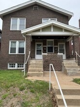 Building Photo - 5319 Sutherland Ave