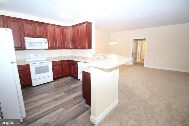 Foto del edificio - 1665 Kenton Rd