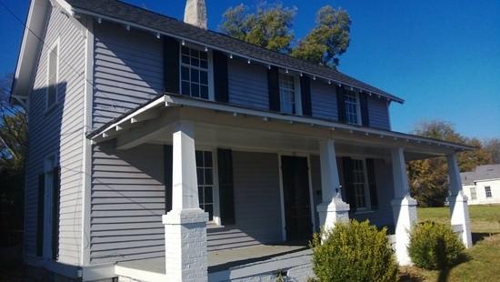 Primary Photo - 124 Saluda St