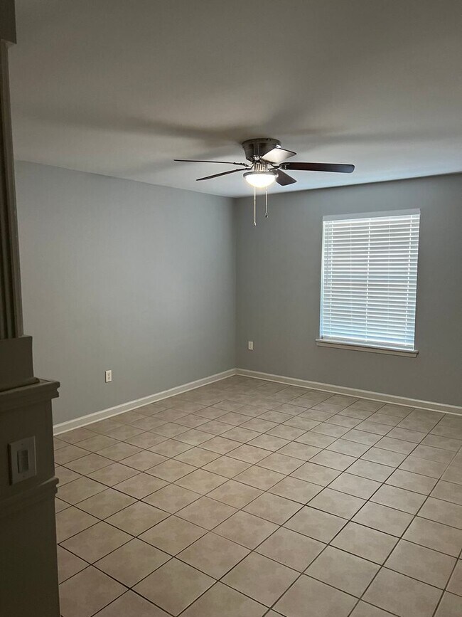 Building Photo - Its Like Living on Campus Just Steps Away ...