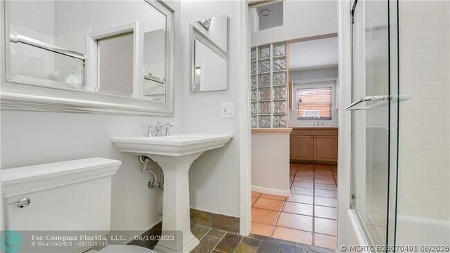 Foto del edificio - 607 SW 15th St
