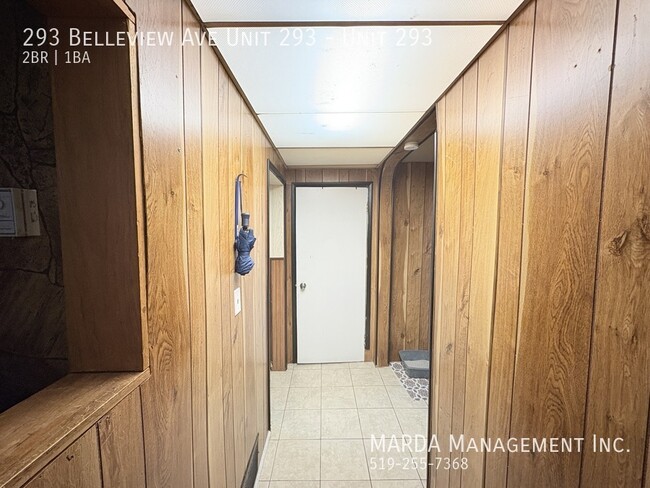 Building Photo - COZY 2 BED/1 BATH UPPER APT IN WALKERVILLE + HYDRO & GAS!